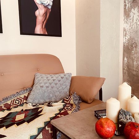 Studio Lux Loft On Victory Street In The City Center Winnica Zewnętrze zdjęcie