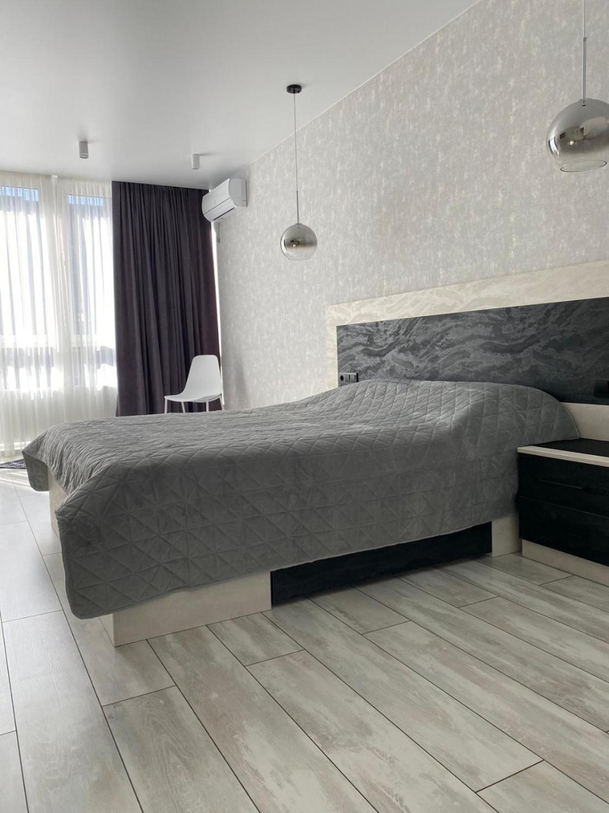 Studio Lux Loft On Victory Street In The City Center Winnica Zewnętrze zdjęcie