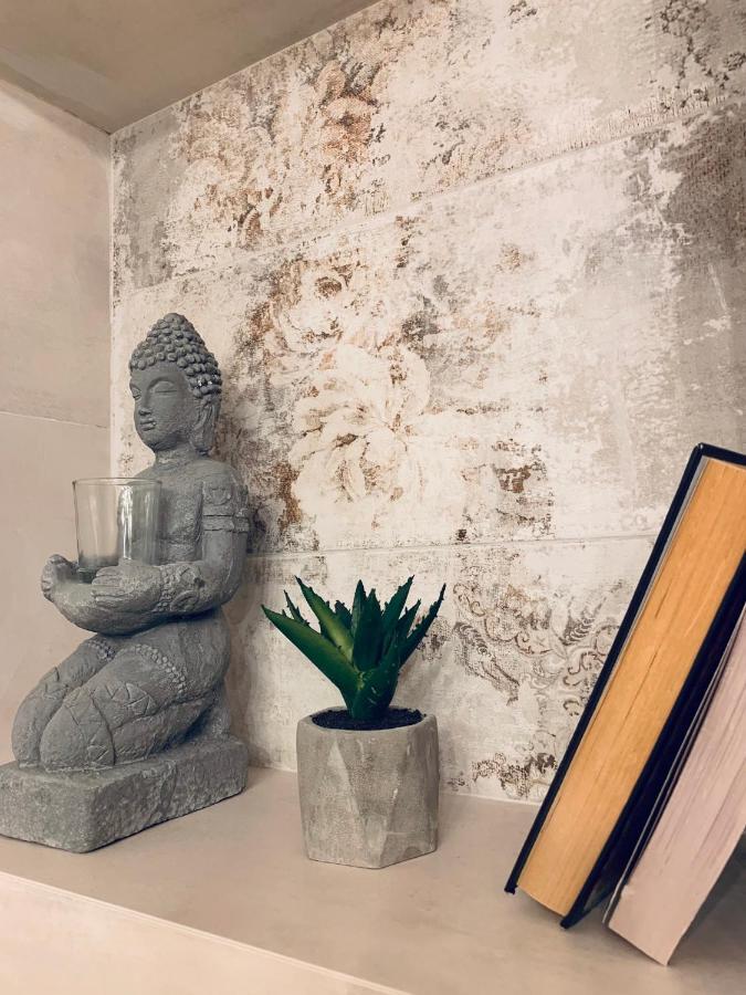 Studio Lux Loft On Victory Street In The City Center Winnica Zewnętrze zdjęcie